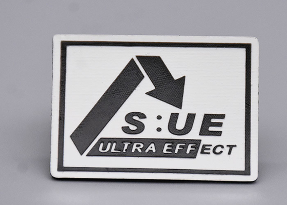 Kundenspezifische Silikon-Schwarz-Logo Screen Printed Labels For-Kleidung