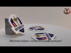 Individuelle Silikonlogos auf gewebten Stoffetiketten für Bekleidung drucken