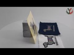 Entdecken Sie, warum Sie sich für TPU-Zwei-Farben-Debossed-Logo-Wärmeübertragungsetiketten für Kleidungsstücke entscheiden sollten