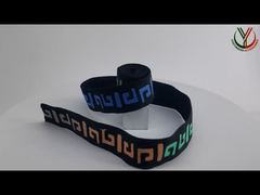 Stellen Sie für Sie ein rutschfestes Gummiband aus Polyestergewebe mit weißem, individuellem Silikonlogo vor