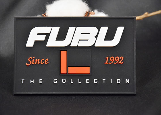 Prägeartige Flecken PVC-3D, Kleid und Taschen-kundenspezifische Gummiflecken